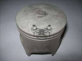 Piston nu YZ 400 1ère Côte +25 1979 d'origine Yamaha Hyper rare