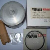 Piston complet YZ 250 4ème Côte (+100) année 1983 d'origine Yamaha