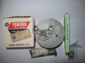 Piston complet YZ 400 2ème Côte 1975-1978 d'origine Yamaha Hyper rare