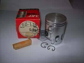 Piston nu 1ère Côte +25 Modèle RD 125 RD 125 DX Type AS3
